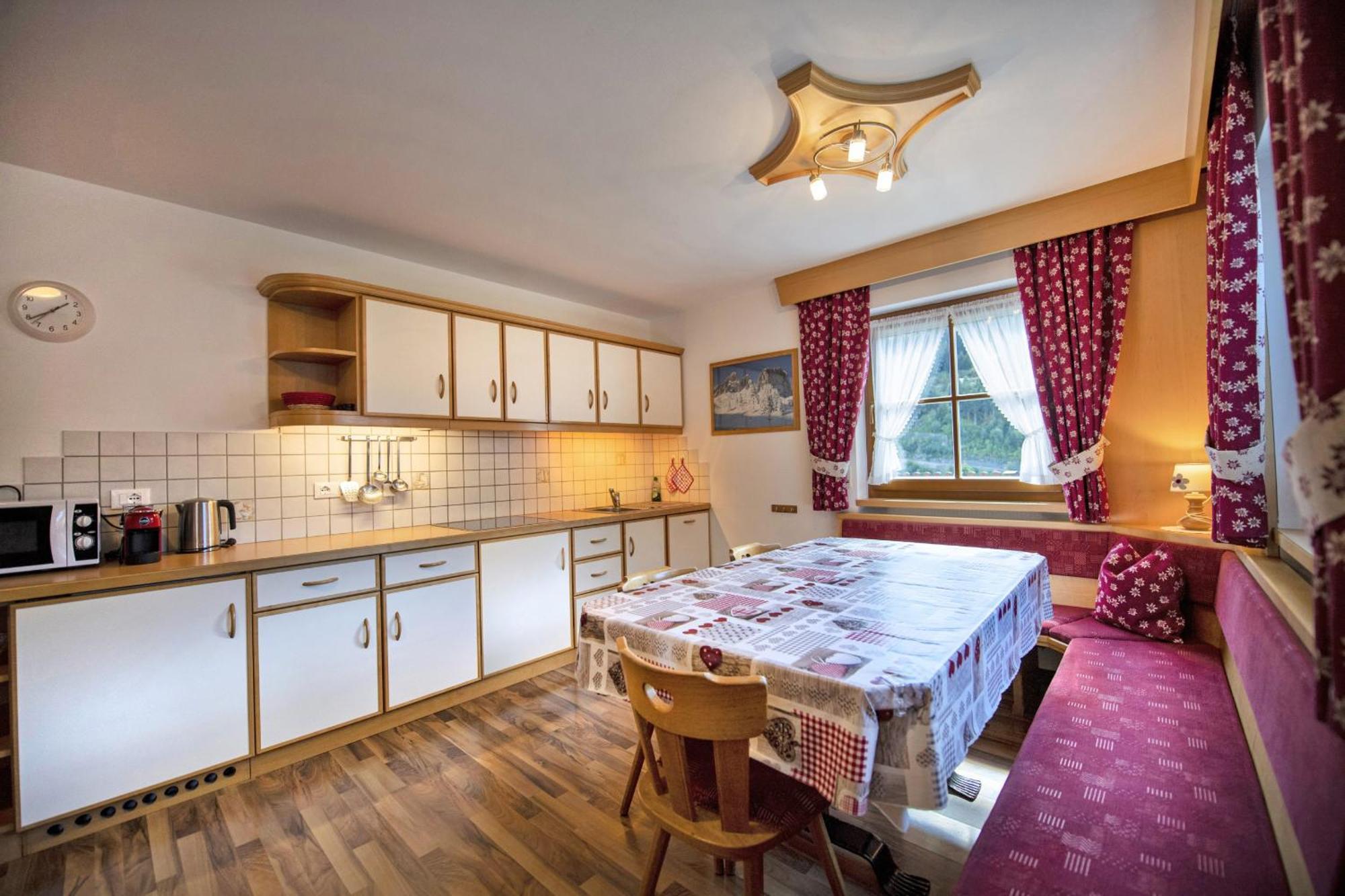 Apartments Miara Santa Cristina Val Gardena Екстер'єр фото